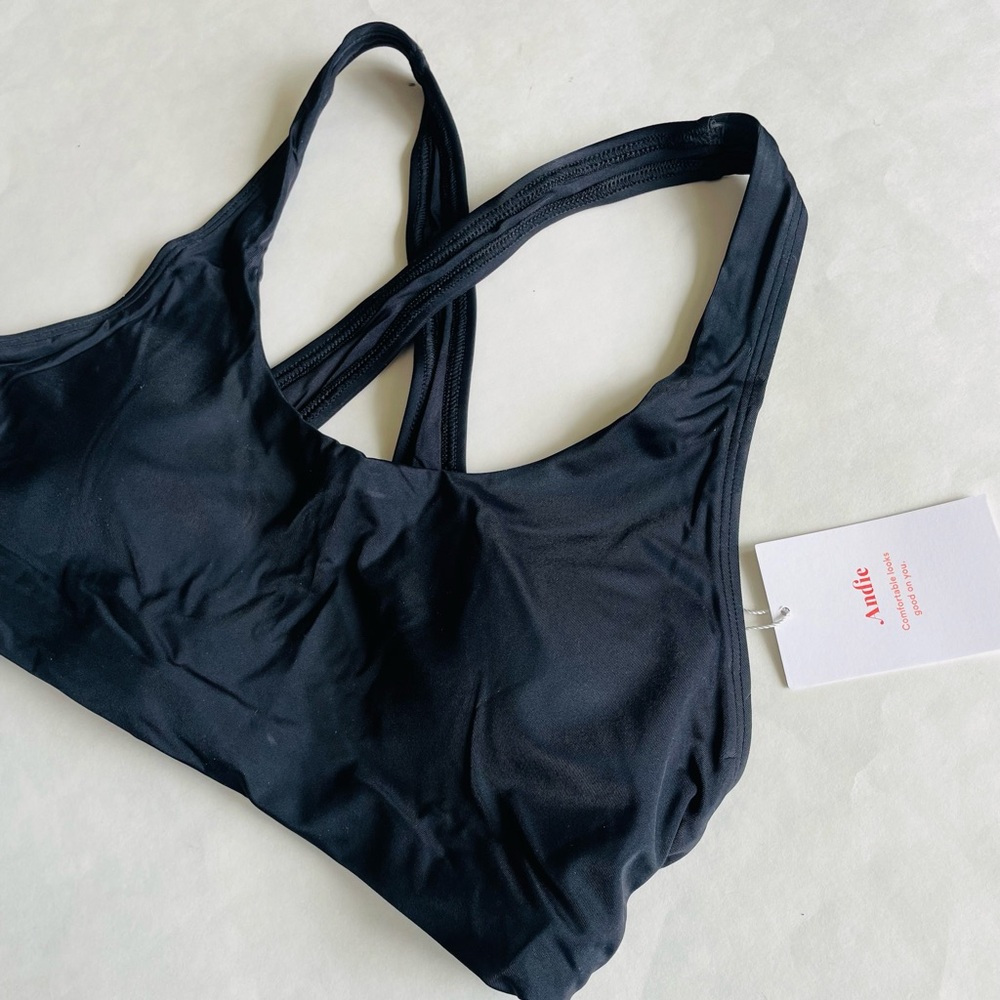Andie The Caledonia Top in Black NWT size M